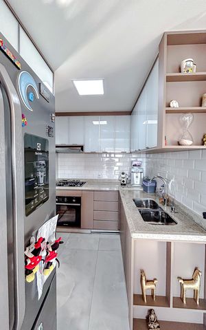 Apartamento à venda com 103m², 3 quartos e 2 vagasCozinha