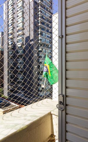 Apartamento à venda com 107m², 3 quartos e 1 vaga Apartamento à venda com 107m², 3 quartos e 1 vagaVaranda do Quarto 2