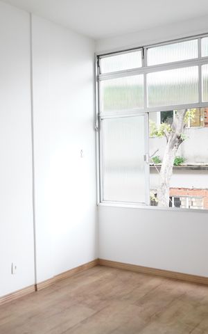 Apartamento à venda com 79m², 1 quarto e sem vagaSala