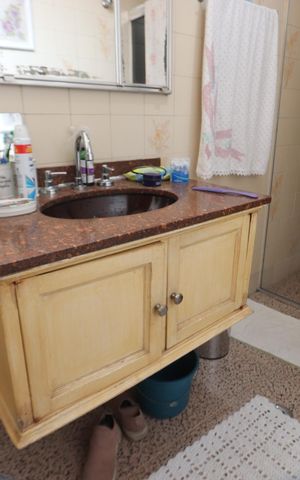 Casa à venda com 135m², 3 quartos e 2 vagasBanheiro