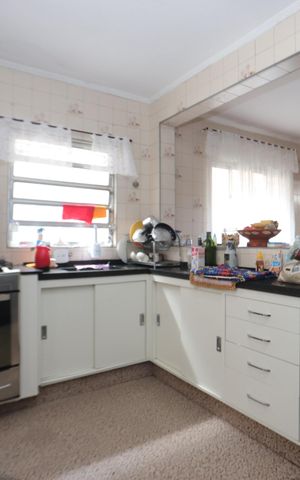 Casa à venda com 135m², 3 quartos e 2 vagasCozinha