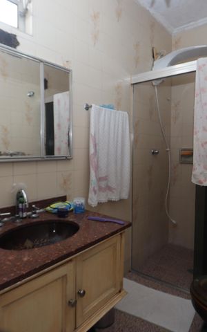 Casa à venda com 135m², 3 quartos e 2 vagasBanheiro