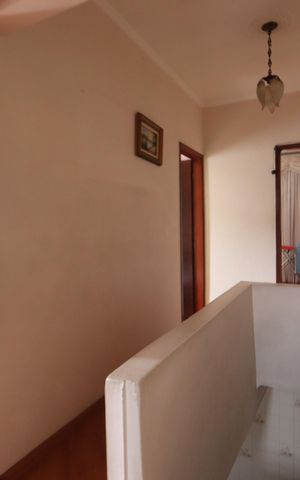 Casa à venda com 135m², 3 quartos e 2 vagasHall dos Quartos