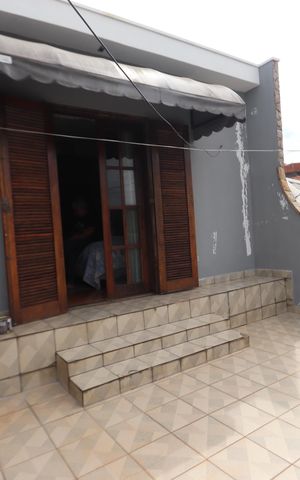 Casa à venda com 135m², 3 quartos e 2 vagasVaranda do Quarto 1