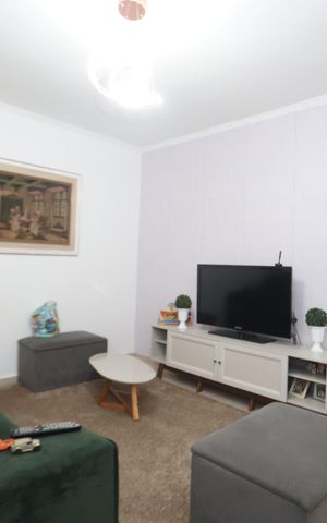 Casa à venda com 135m², 3 quartos e 2 vagasSala