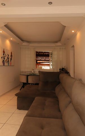 Casa à venda com 121m², 3 quartos e 2 vagasSala