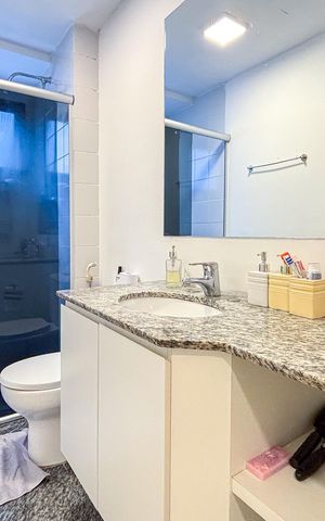Apartamento à venda com 70m², 2 quartos e 1 vaga Apartamento à venda com 70m², 2 quartos e 1 vagaBanheiro Social