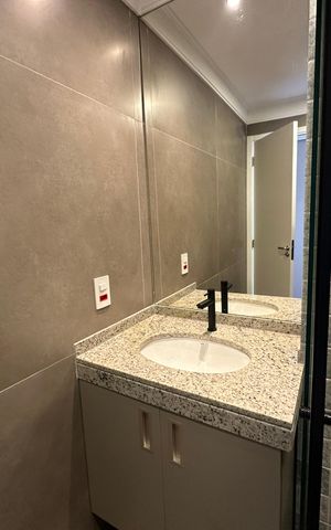 Apartamento à venda com 87m², 3 quartos e 2 vagas Apartamento à venda com 87m², 3 quartos e 2 vagasBanheiro da Suíte 1