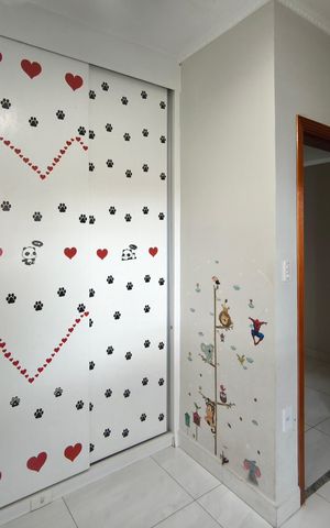 Casa à venda com 250m², 3 quartos e 3 vagas Casa à venda com 250m², 3 quartos e 3 vagasQuarto 2