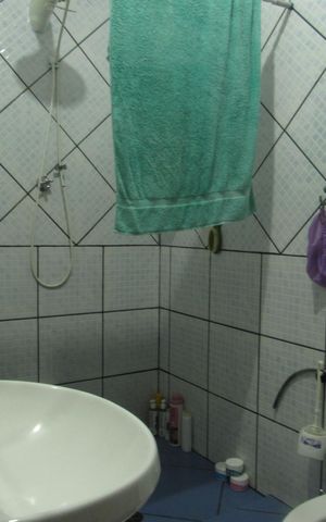 Casa para alugar com 198m², 2 quartos e 2 vagasBanheiro