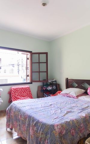 Casa à venda com 225m², 3 quartos e 3 vagasQuarto 3 - Suíte
