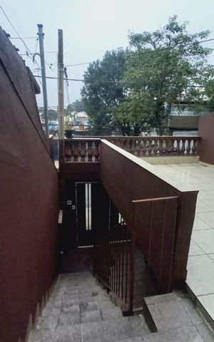 Casa à venda com 150m², 2 quartos e 1 vaga Casa à venda com 150m², 2 quartos e 1 vagaÁrea externa