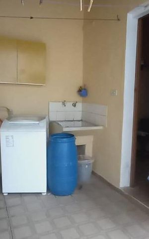 Casa à venda com 150m², 2 quartos e 1 vaga Casa à venda com 150m², 2 quartos e 1 vagaÁrea de serviço