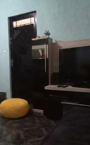 Casa à venda com 150m², 2 quartos e 1 vaga Casa à venda com 150m², 2 quartos e 1 vagaSala