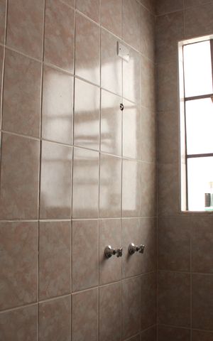 Casa à venda com 280m², 3 quartos e 1 vagaBanheiro 2