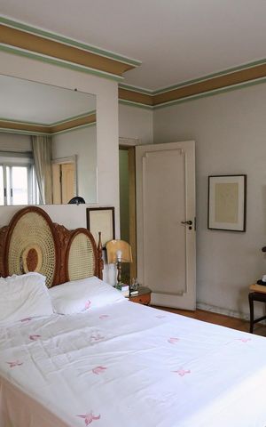 Apartamento à venda com 380m², 4 quartos e 2 vagas Apartamento à venda com 380m², 4 quartos e 2 vagasSuíte 1