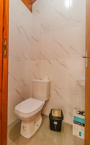 Casa à venda com 78m², 3 quartos e 1 vaga