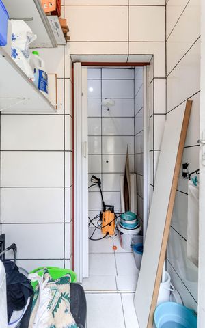 Casa à venda com 160m², 3 quartos e 2 vagas Casa à venda com 160m², 3 quartos e 2 vagasÁrea de Serviço