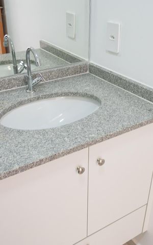 Apartamento à venda com 28m², 1 quarto e sem vaga Apartamento à venda com 28m², 1 quarto e sem vagaBanheiro Social