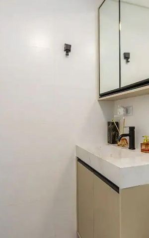 Casa de condomínio à venda com 109m², 3 quartos e 1 vaga Casa de condomínio à venda com 109m², 3 quartos e 1 vagaBanheiro