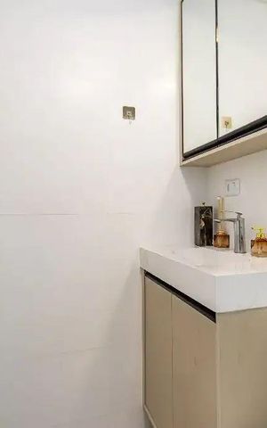 Casa de condomínio à venda com 109m², 3 quartos e 1 vaga Casa de condomínio à venda com 109m², 3 quartos e 1 vagaBanheiro