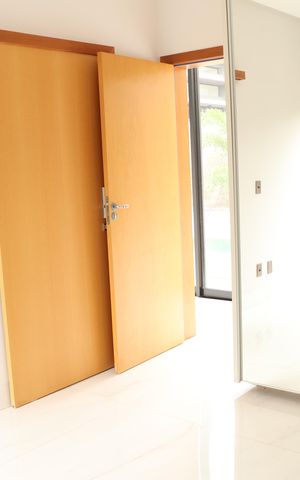 Casa à venda com 530m², 5 quartos e 5 vagasSuíte 1