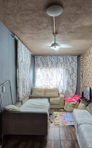 Casa para alugar com 15m², 2 quartos e 1 vaga Casa para alugar com 15m², 2 quartos e 1 vagaSala