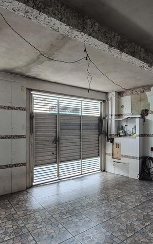 Casa para alugar com 15m², 2 quartos e 1 vaga Casa para alugar com 15m², 2 quartos e 1 vagaGaragem