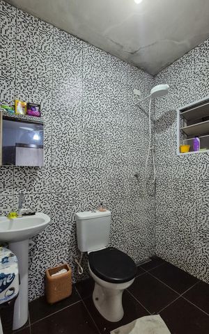 Casa para alugar com 15m², 2 quartos e 1 vaga Casa para alugar com 15m², 2 quartos e 1 vagaBanheiro da Suíte