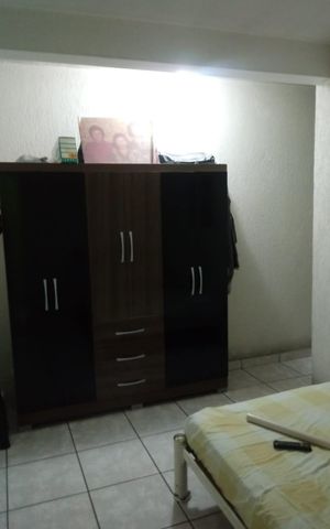 Casa à venda com 180m², 4 quartos e sem vaga Casa à venda com 180m², 4 quartos e sem vagaQuarto