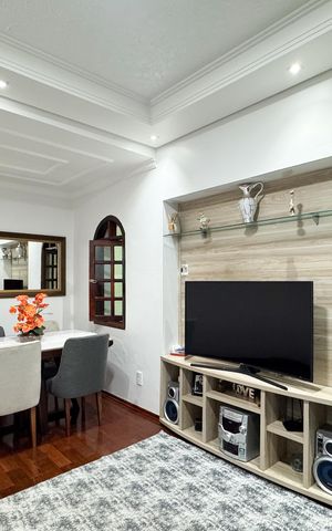 Casa à venda com 125m², 2 quartos e 2 vagas Casa à venda com 125m², 2 quartos e 2 vagasSala