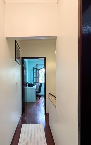 Casa à venda com 125m², 2 quartos e 2 vagas Casa à venda com 125m², 2 quartos e 2 vagasAcesso - Quartos