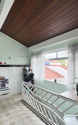 Casa à venda com 125m², 2 quartos e 2 vagas Casa à venda com 125m², 2 quartos e 2 vagasÁrea - Churrasqueira