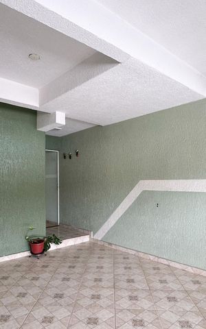 Casa à venda com 125m², 2 quartos e 2 vagas Casa à venda com 125m², 2 quartos e 2 vagasGaragem