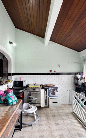 Casa à venda com 125m², 2 quartos e 2 vagas Casa à venda com 125m², 2 quartos e 2 vagasÁrea - Churrasqueira