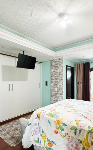Casa à venda com 125m², 2 quartos e 2 vagas Casa à venda com 125m², 2 quartos e 2 vagasSuíte
