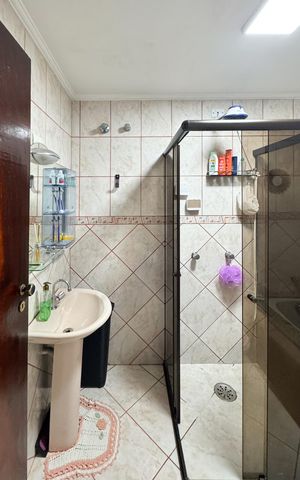 Casa à venda com 125m², 2 quartos e 2 vagas Casa à venda com 125m², 2 quartos e 2 vagasBanheiro - Suíte