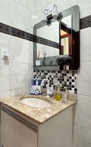 Casa à venda com 125m², 2 quartos e 2 vagas Casa à venda com 125m², 2 quartos e 2 vagasBanheiro Social