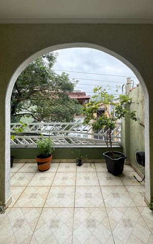 Casa à venda com 125m², 2 quartos e 2 vagas Casa à venda com 125m², 2 quartos e 2 vagasSacada - Suíte