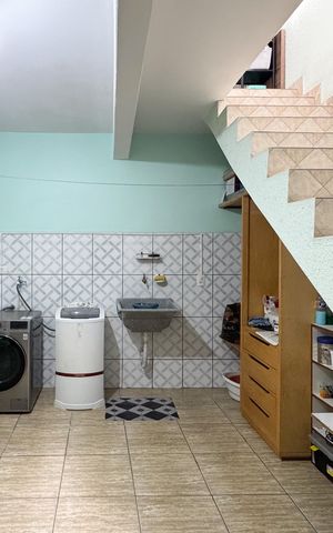 Casa à venda com 125m², 2 quartos e 2 vagas Casa à venda com 125m², 2 quartos e 2 vagasÁrea de Serviço