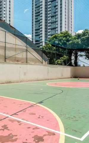 Apartamento à venda com 171m², 3 quartos e 3 vagas Apartamento à venda com 171m², 3 quartos e 3 vagasQuadra Esportiva