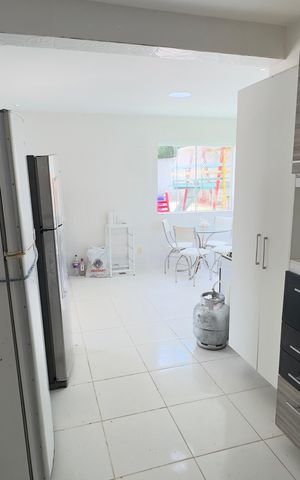 Casa para alugar com 800m², 8 quartos e 10 vagasCozinha