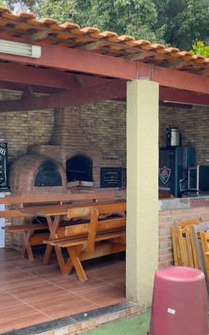 Casa para alugar com 800m², 8 quartos e 10 vagasÁrea comum - Churrasqueira