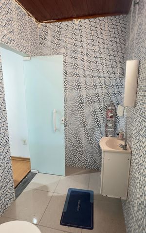 Casa para alugar com 800m², 8 quartos e 10 vagasBanheiro 5