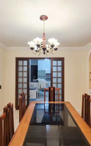 Casa à venda com 300m², 4 quartos e 4 vagas Casa à venda com 300m², 4 quartos e 4 vagasSala de Jantar