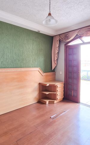Casa à venda com 300m², 4 quartos e 4 vagas Casa à venda com 300m², 4 quartos e 4 vagasSuíte 3