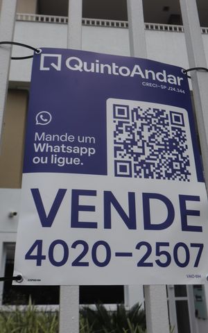 Apartamento à venda com 60m², 2 quartos e 1 vagaPlaca