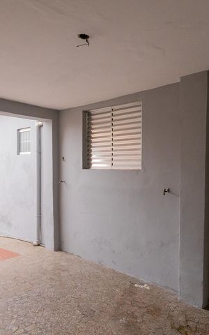 Casa à venda com 170m², 3 quartos e 3 vagas Casa à venda com 170m², 3 quartos e 3 vagasGaragem