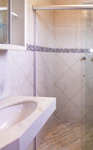 Casa para alugar com 191m², 4 quartos e 3 vagasBanheiro da Suíte
