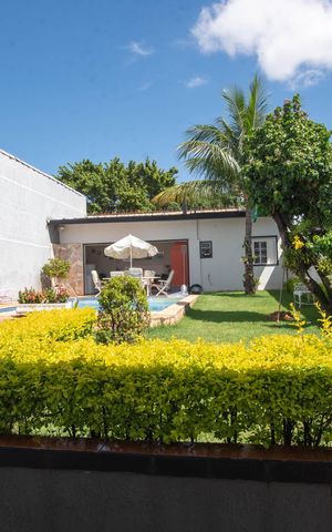 Casa à venda com 212m², 4 quartos e 3 vagas Casa à venda com 212m², 4 quartos e 3 vagasVista do Quarto 1